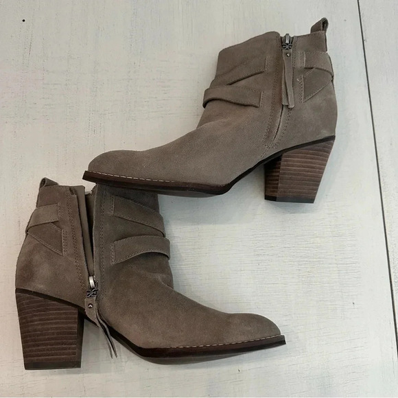 Sam Edelman Women’s ZipUp Pointed Toe Gray/Tan Leather Heeled Booties Sz 8M GUC - Picture 9 of 15